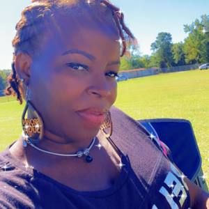 Meet your Posher, Renee